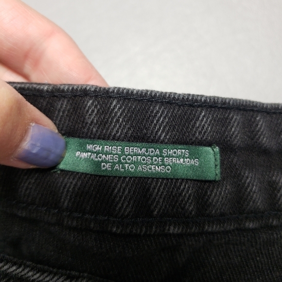 Wild fable high rise Bermuda black denim distressed jean shorts women's size 12 - Picture 8 of 13